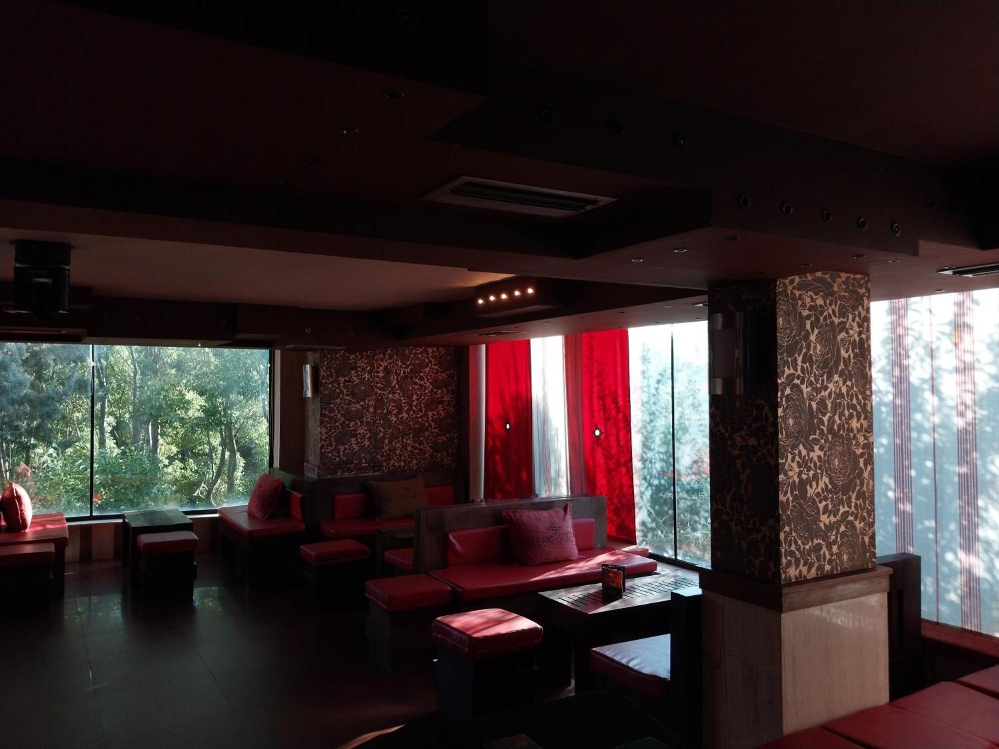 Hotel Different ดิวิยาเกอ ภายนอก รูปภาพ