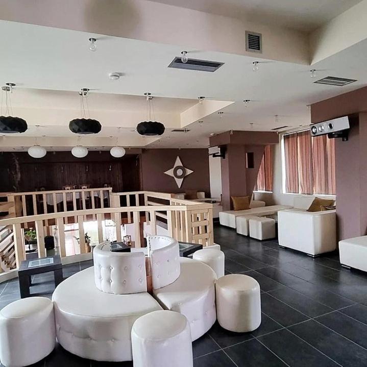 Hotel Different ดิวิยาเกอ ภายนอก รูปภาพ
